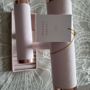 Jewelry stand